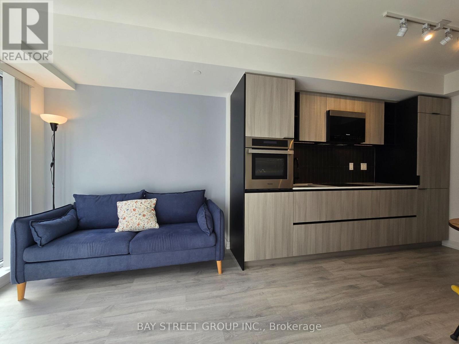 1304 - 2 Augusta Avenue, Toronto, Ontario  M5V 0T3 - Photo 11 - C12944428