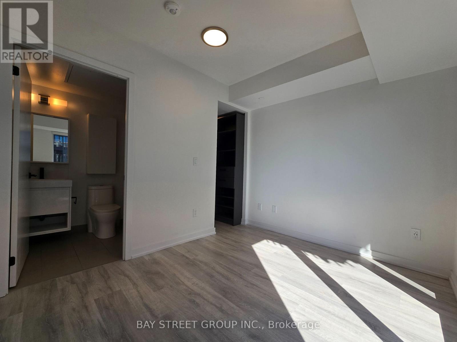 1304 - 2 Augusta Avenue, Toronto, Ontario  M5V 0T3 - Photo 15 - C12944428