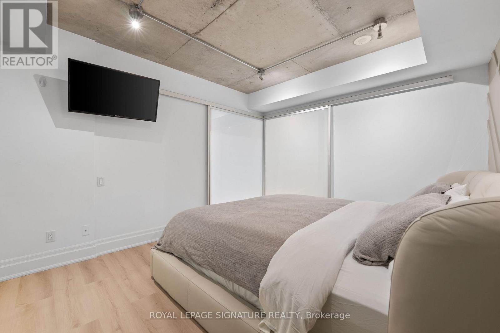 109 - 95 Bathurst Street, Toronto, Ontario  M5V 2P9 - Photo 11 - C12944602