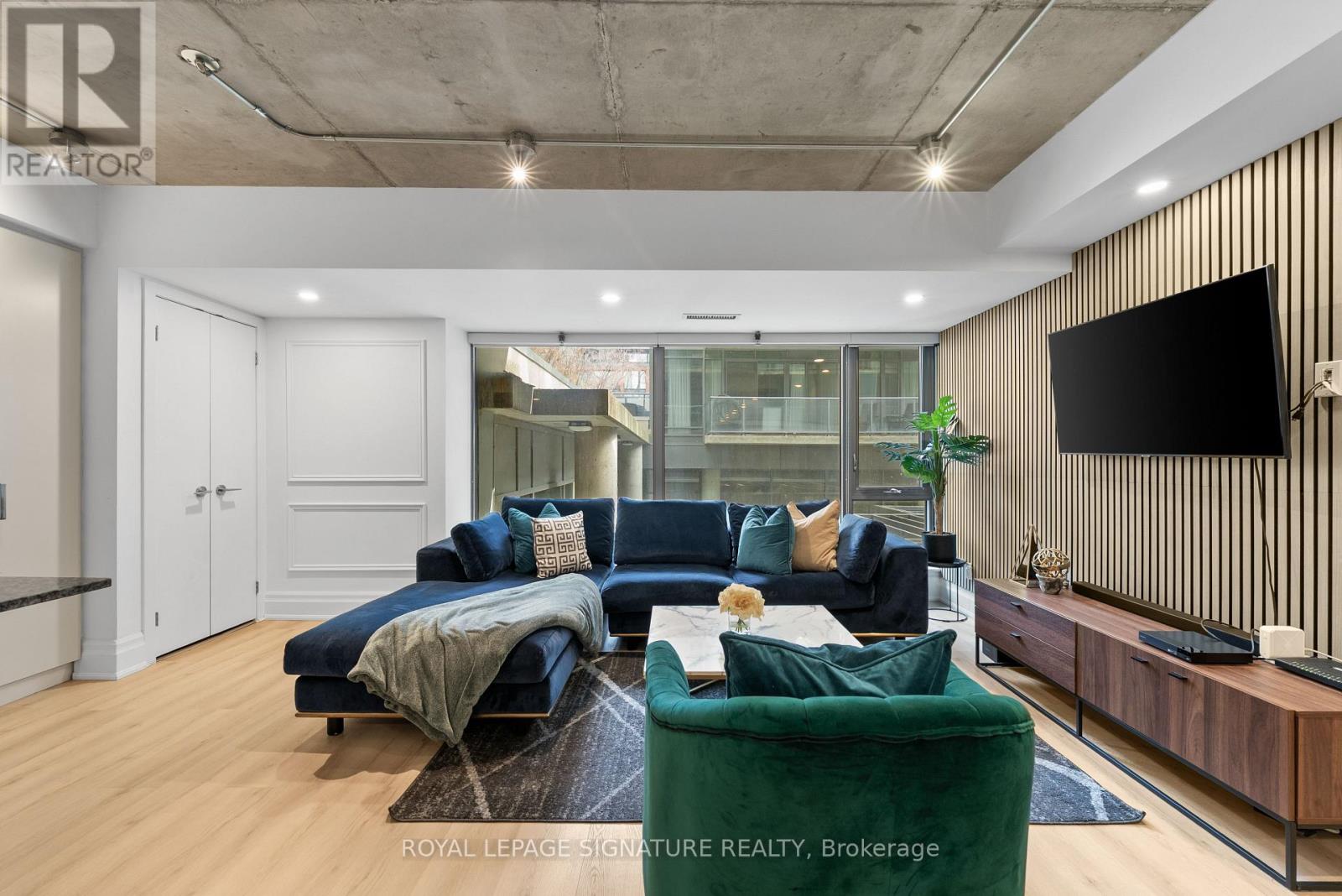 109 - 95 Bathurst Street, Toronto, Ontario  M5V 2P9 - Photo 5 - C12944602