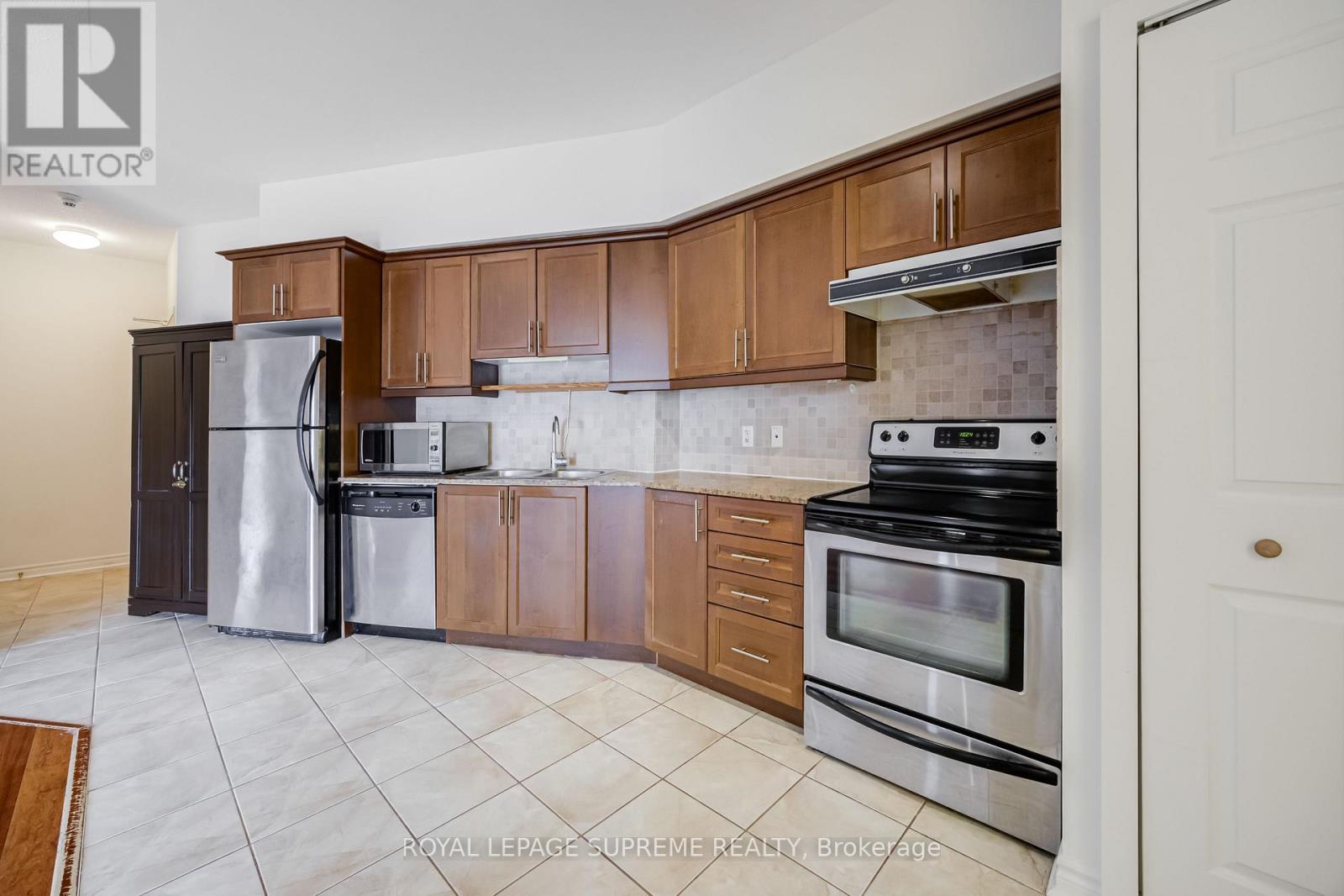 407 - 11 Christie Street, Toronto, Ontario  M6G 4C3 - Photo 7 - C12944620