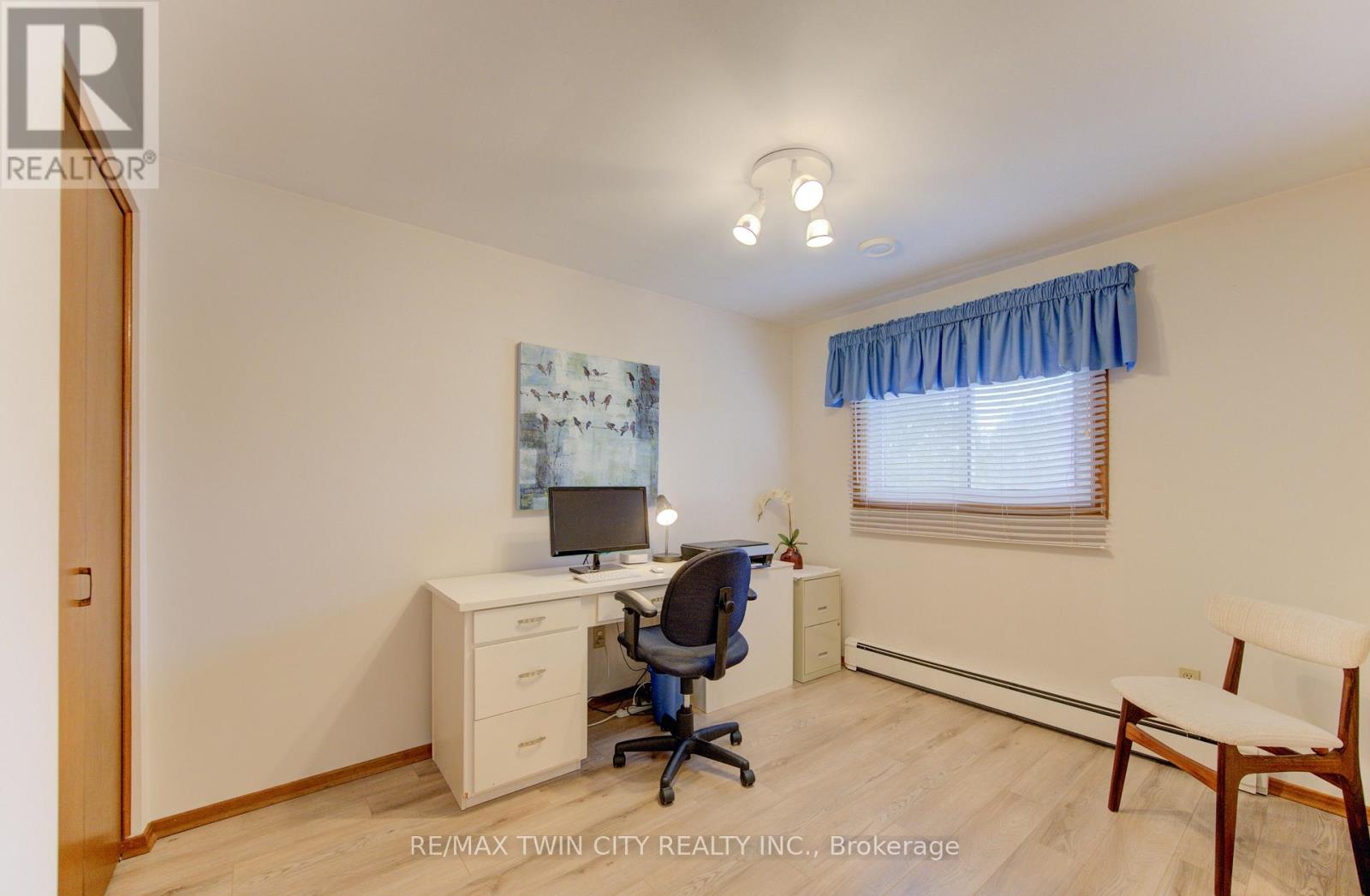 55 Coach Hill Drive, Kitchener, Ontario  N2E 1N7 - Photo 23 - X12940610