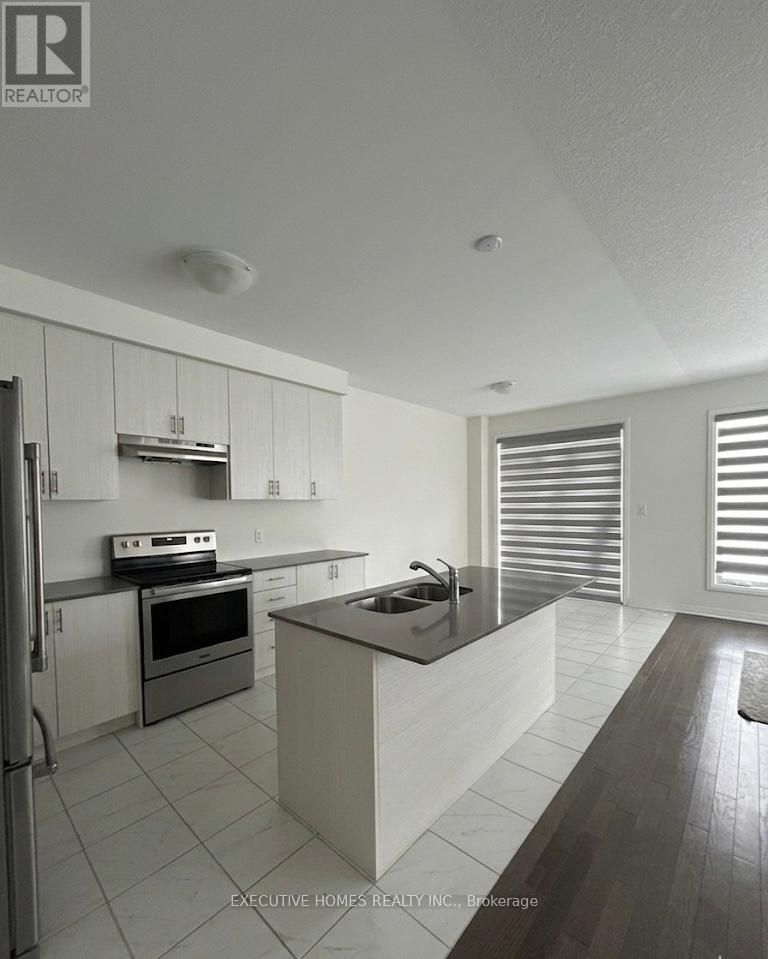 454 Robert Woolner Street, North Dumfries, Ontario  N0B 1E0 - Photo 5 - X12932082