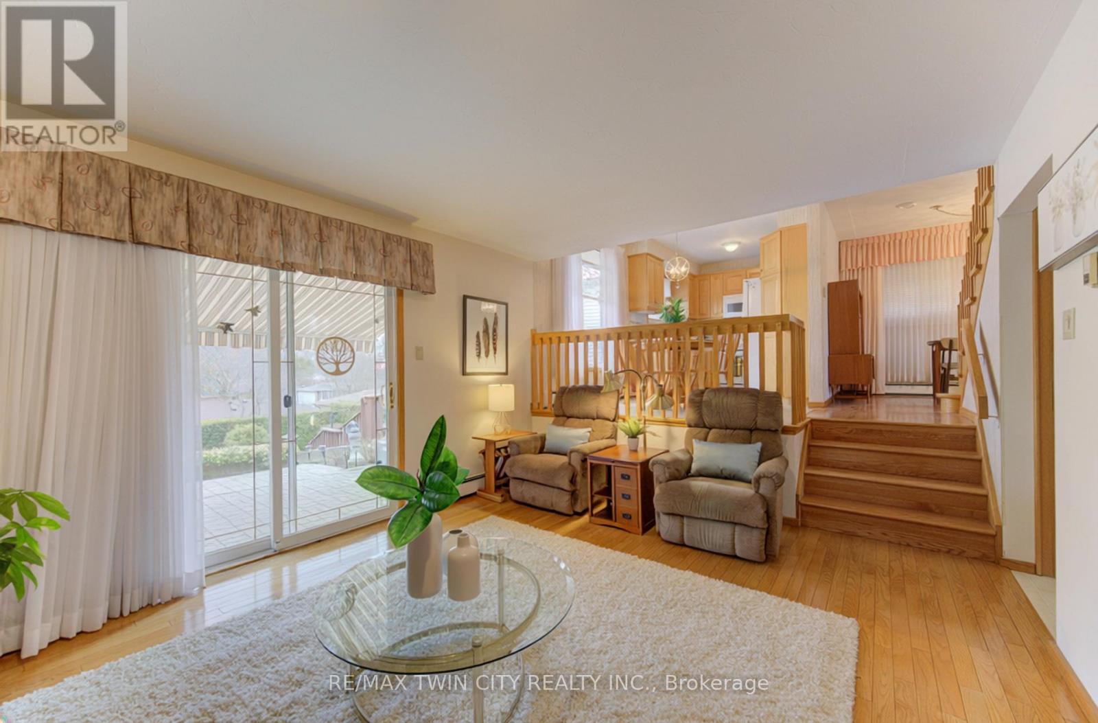 55 Coach Hill Drive, Kitchener, Ontario  N2E 1N7 - Photo 7 - X12940610