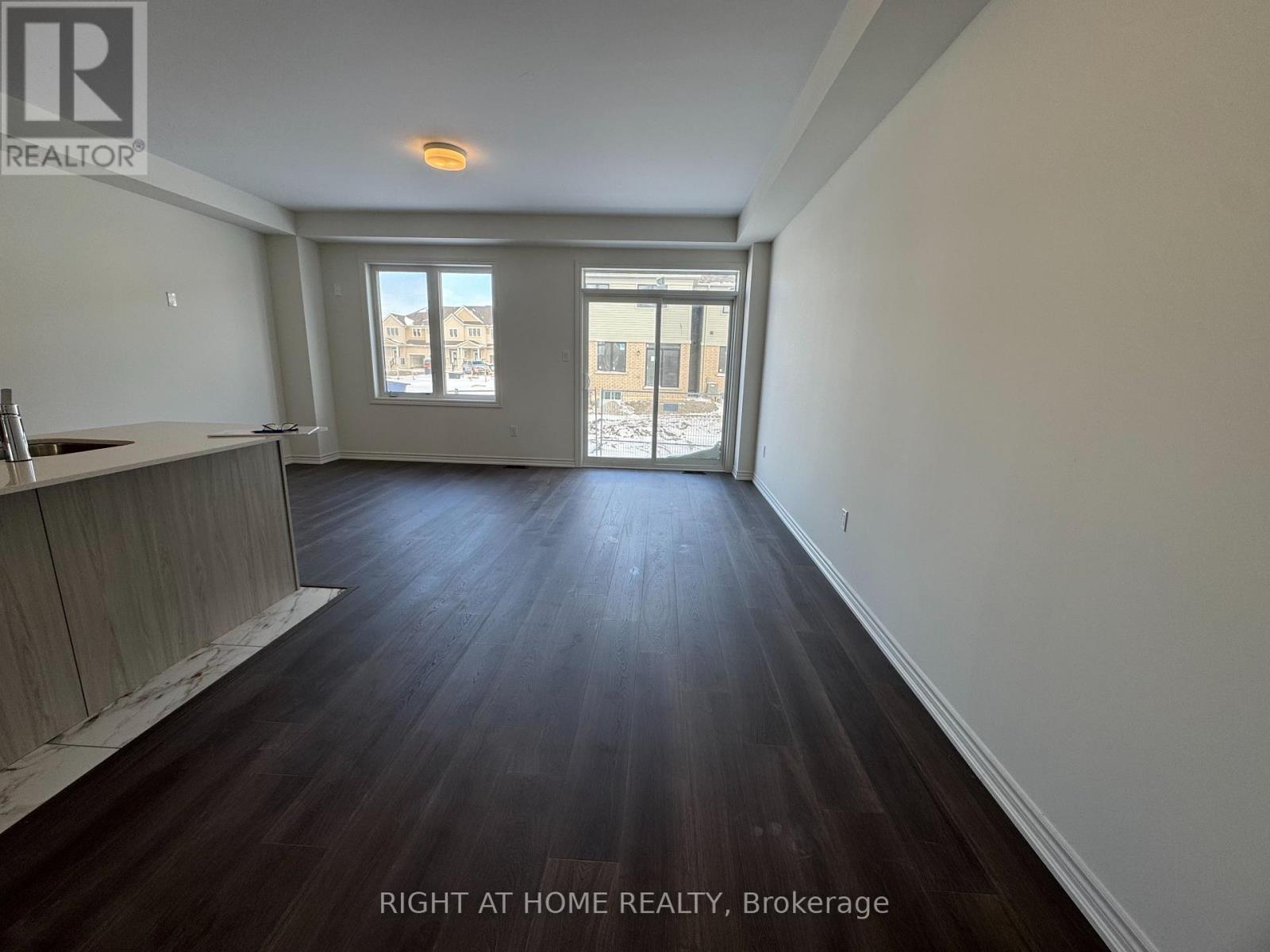 108 Sanderson Drive, Kawartha Lakes, Ontario  K9V 0S7 - Photo 12 - X12942068