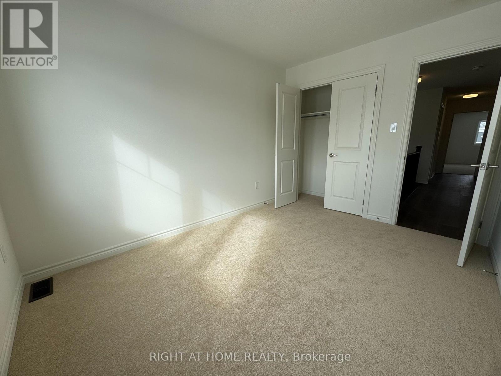 108 Sanderson Drive, Kawartha Lakes, Ontario  K9V 0S7 - Photo 37 - X12942068