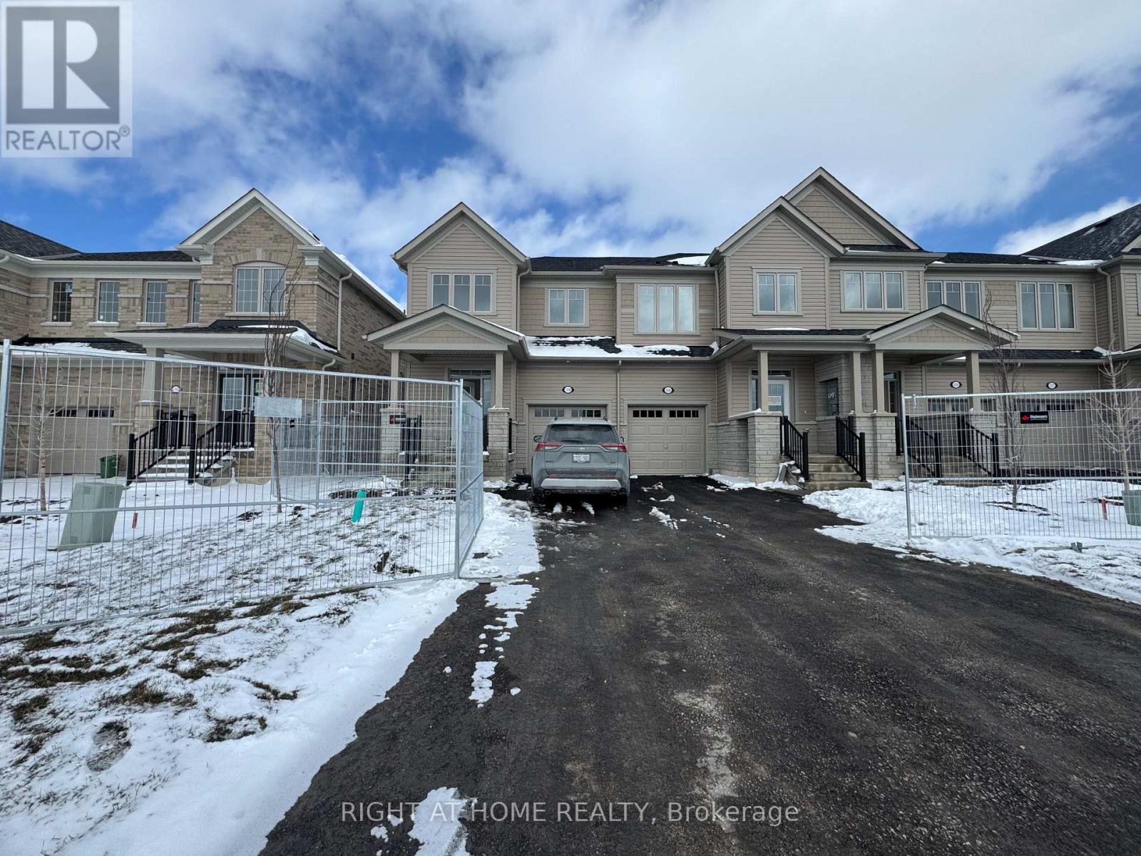 108 SANDERSON DRIVE, Kawartha Lakes, Ontario