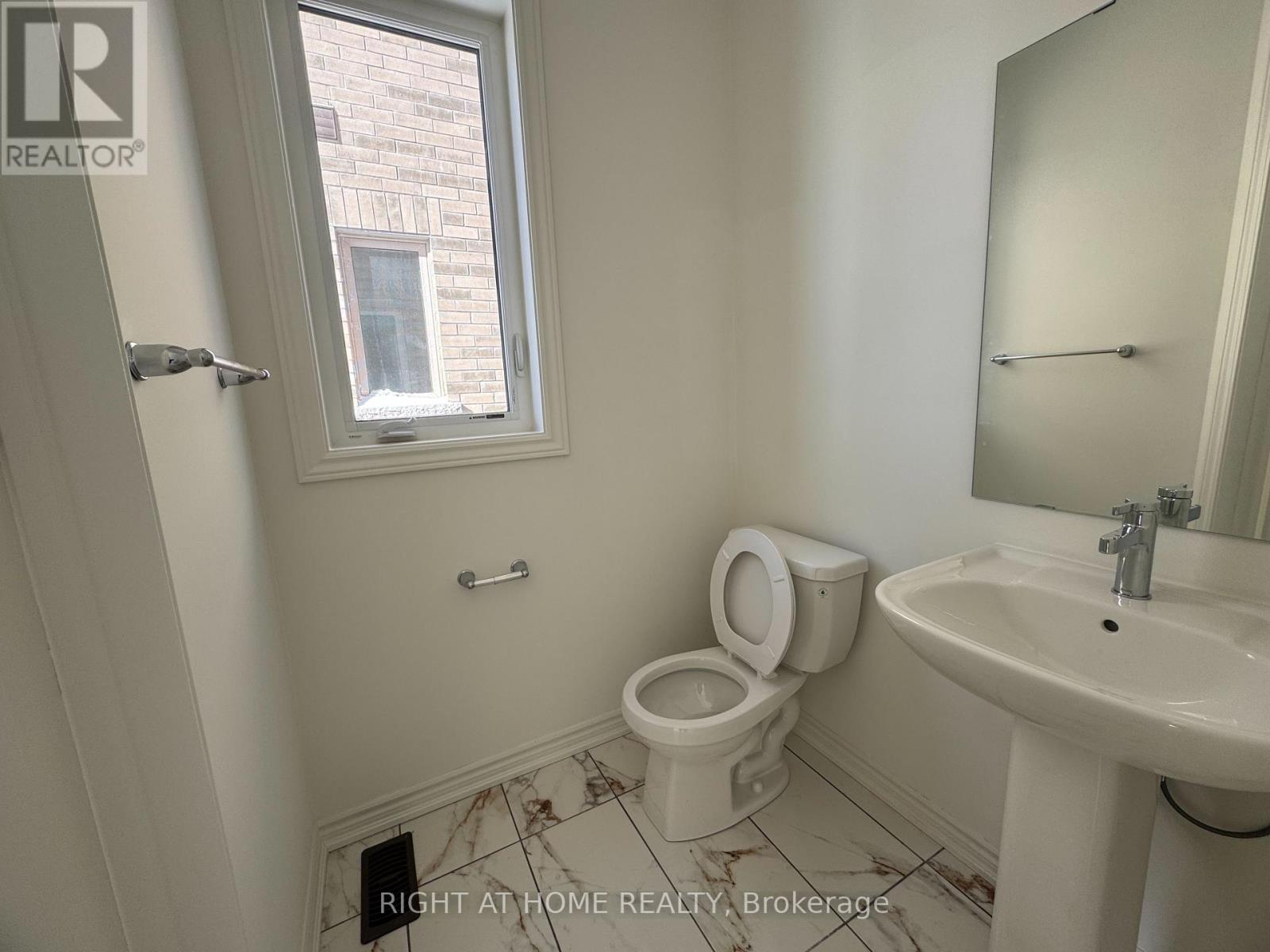 108 Sanderson Drive, Kawartha Lakes, Ontario  K9V 0S7 - Photo 6 - X12942068