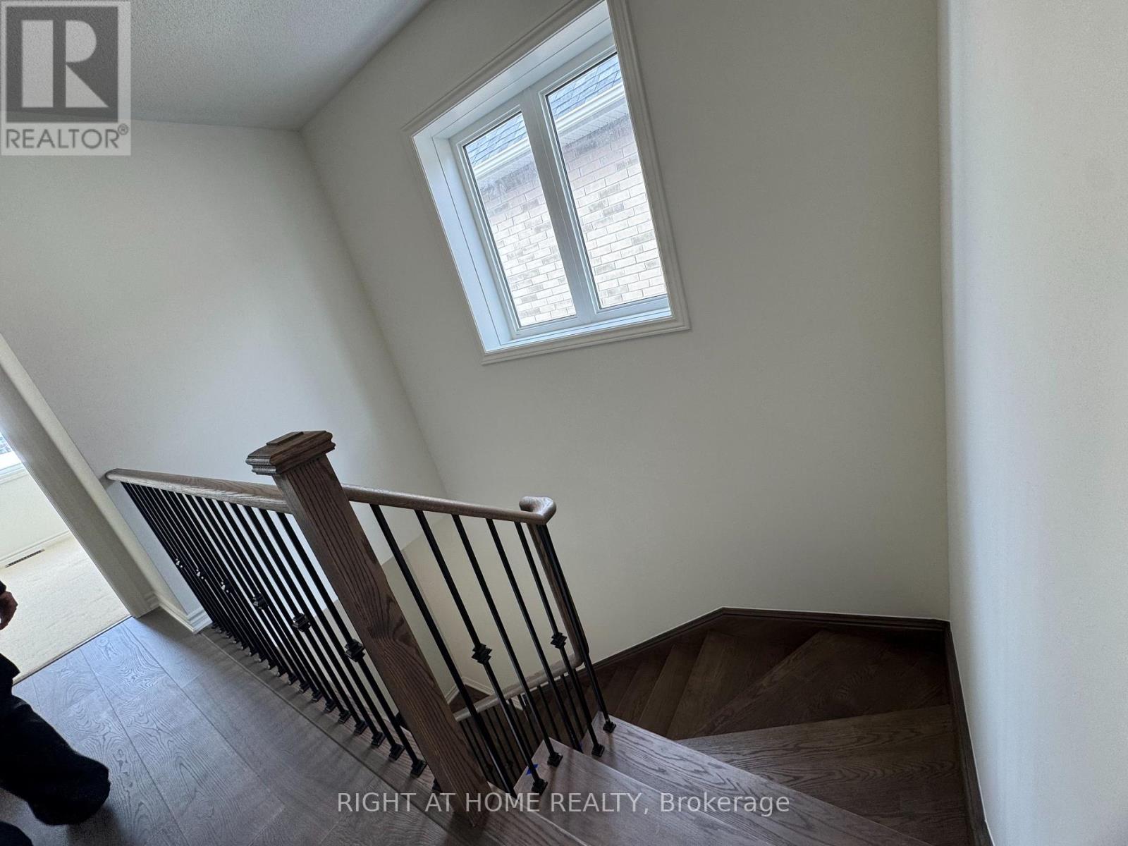 108 Sanderson Drive, Kawartha Lakes, Ontario  K9V 0S7 - Photo 19 - X12942068