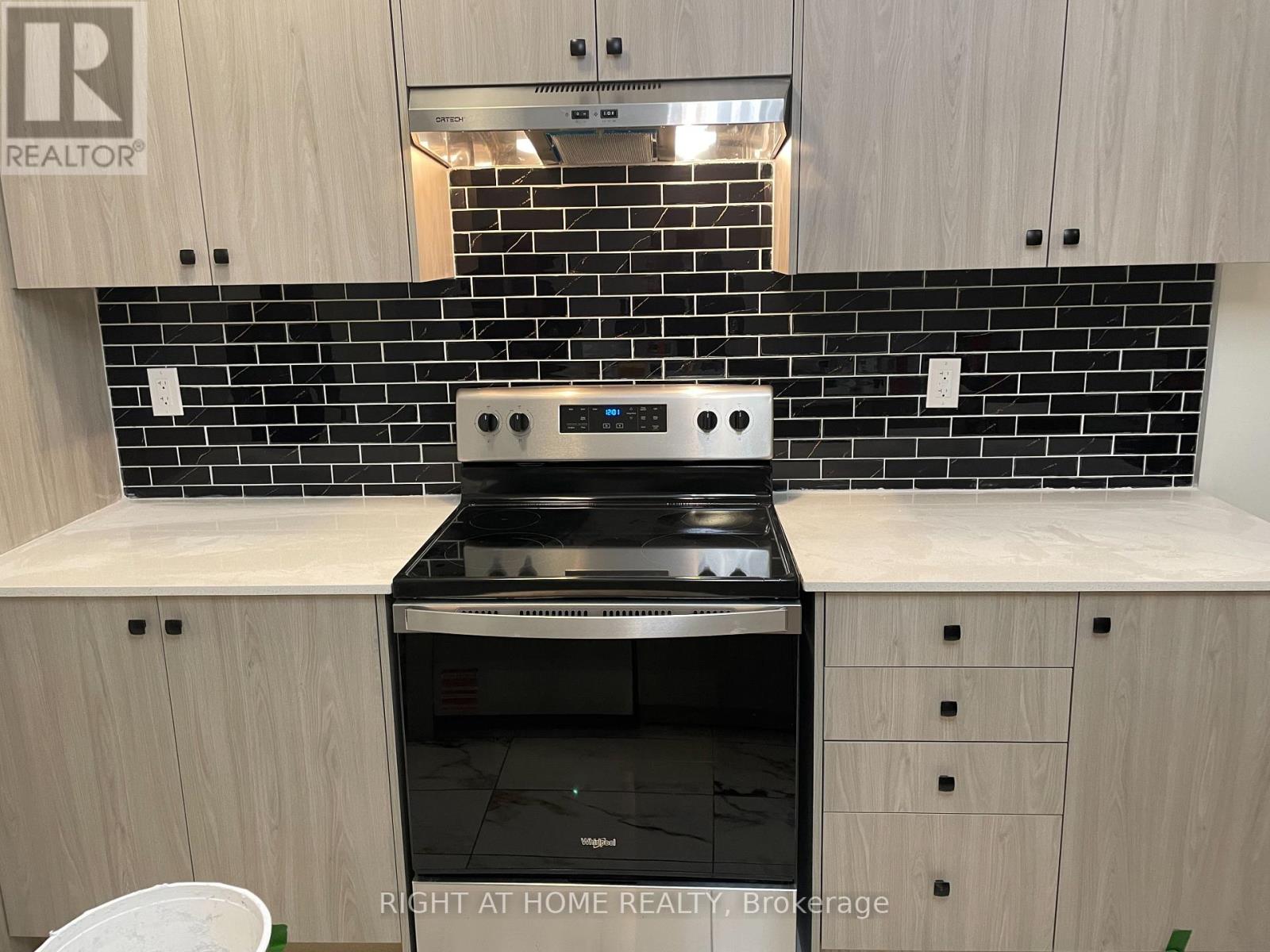 108 Sanderson Drive, Kawartha Lakes, Ontario  K9V 0S7 - Photo 17 - X12942068