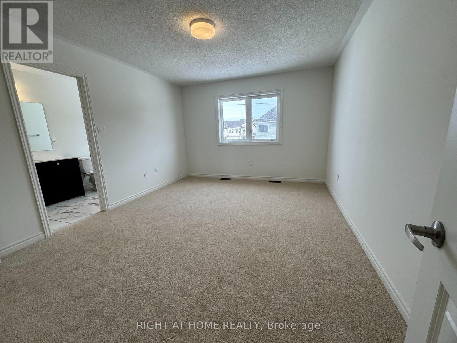 108 Sanderson Drive, Kawartha Lakes, Ontario  K9V 0S7 - Photo 24 - X12942068