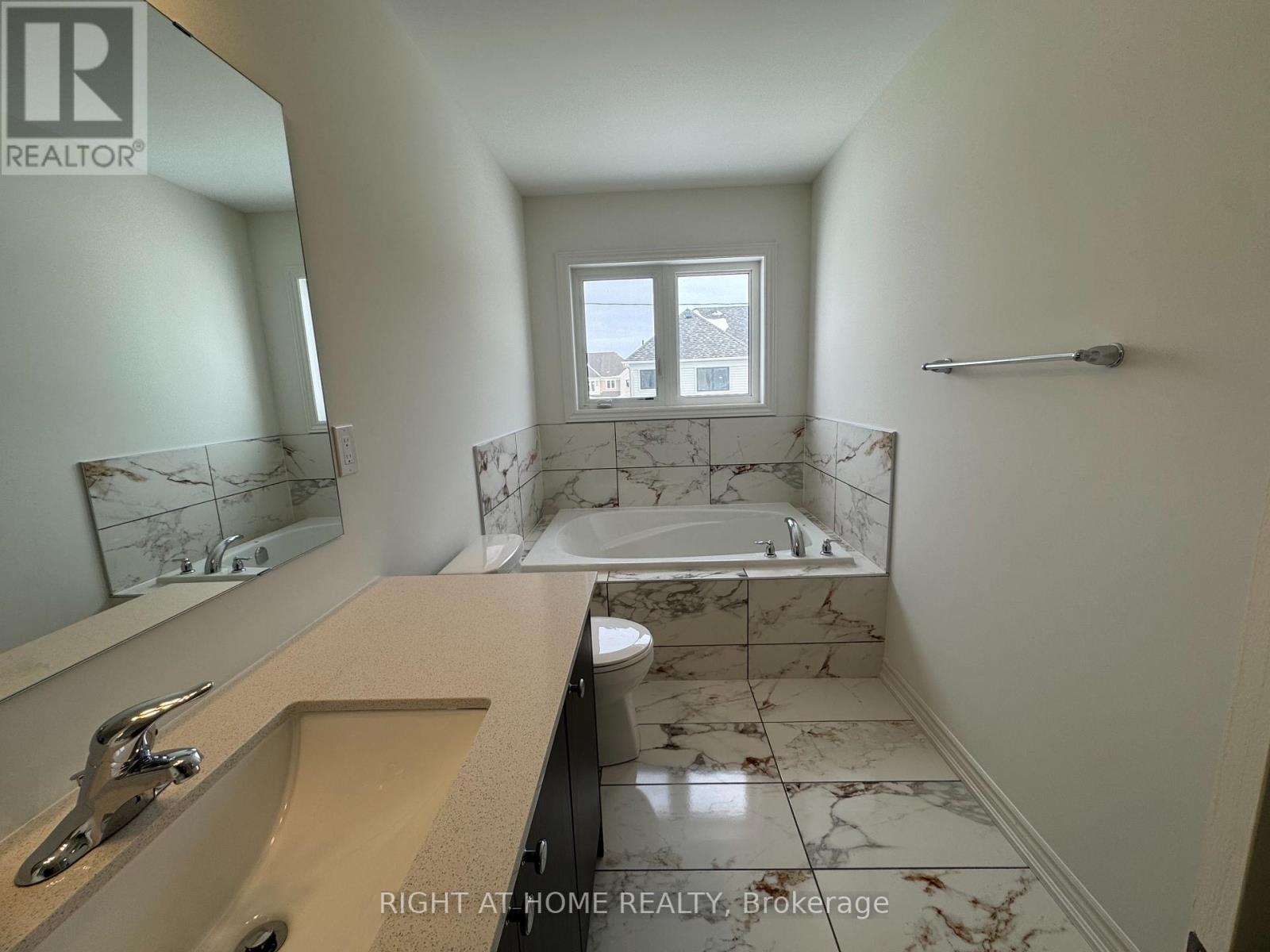 108 Sanderson Drive, Kawartha Lakes, Ontario  K9V 0S7 - Photo 30 - X12942068