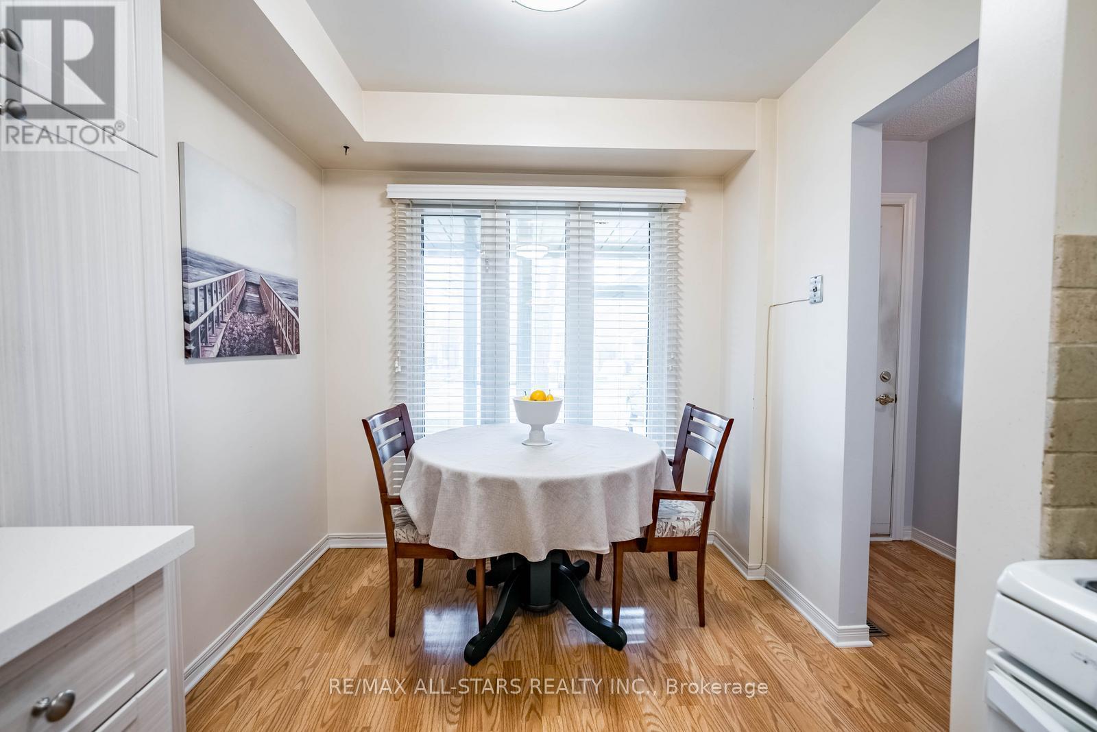 25 Thistlewaite Crescent, Toronto, Ontario  M1S 3Y8 - Photo 10 - E12944178