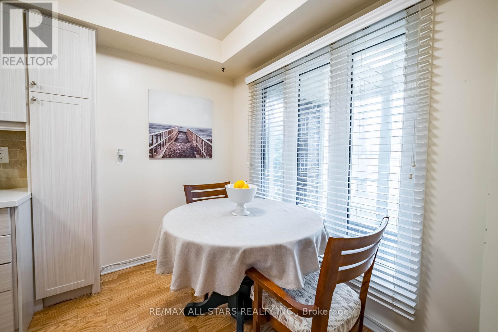 25 Thistlewaite Crescent, Toronto, Ontario  M1S 3Y8 - Photo 9 - E12944178