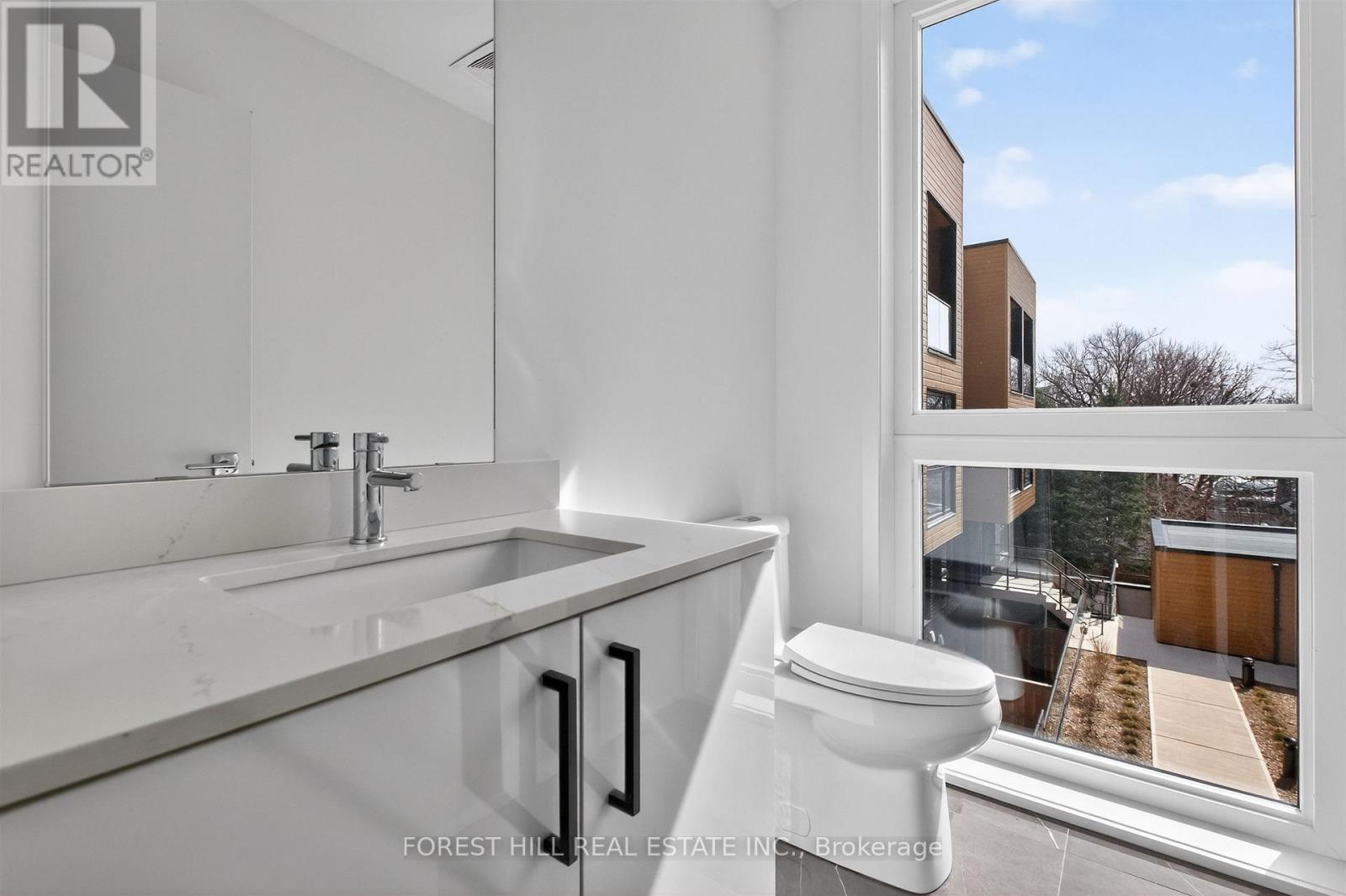 30 - 35 BIRCHCLIFF AVENUE Toronto (Birchcliffe-Cliffside), ON M1N 0C1