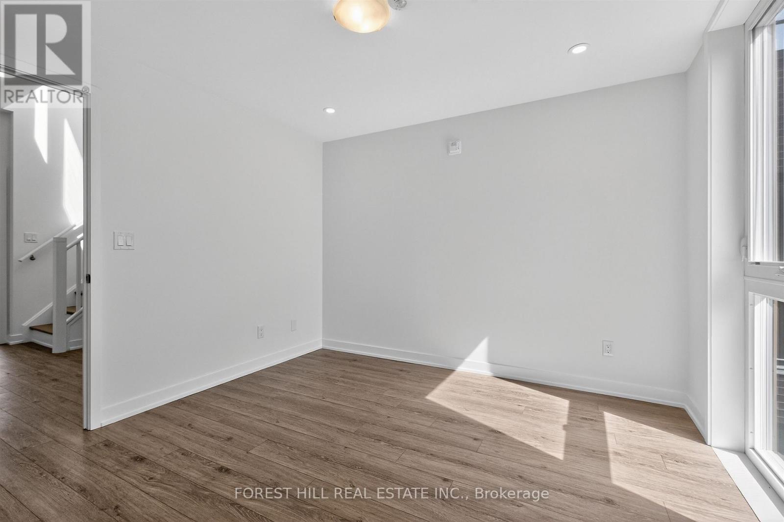 30 - 35 BIRCHCLIFF AVENUE Toronto (Birchcliffe-Cliffside), ON M1N 0C1