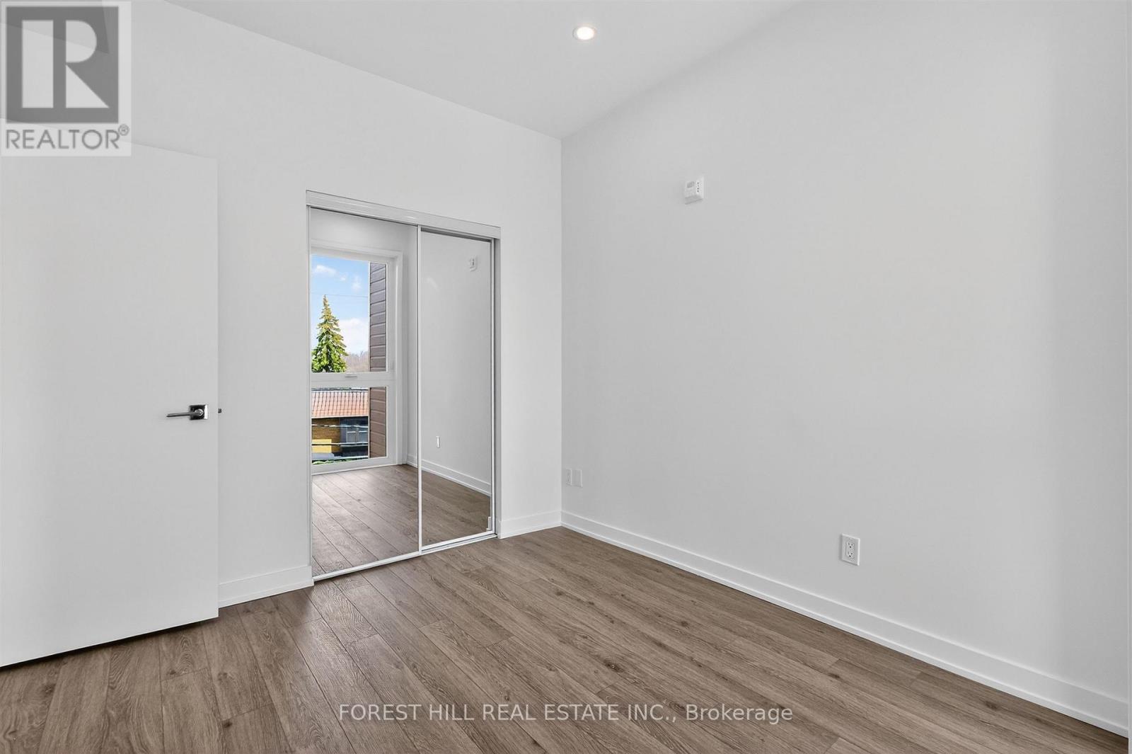 30 - 35 BIRCHCLIFF AVENUE Toronto (Birchcliffe-Cliffside), ON M1N 0C1