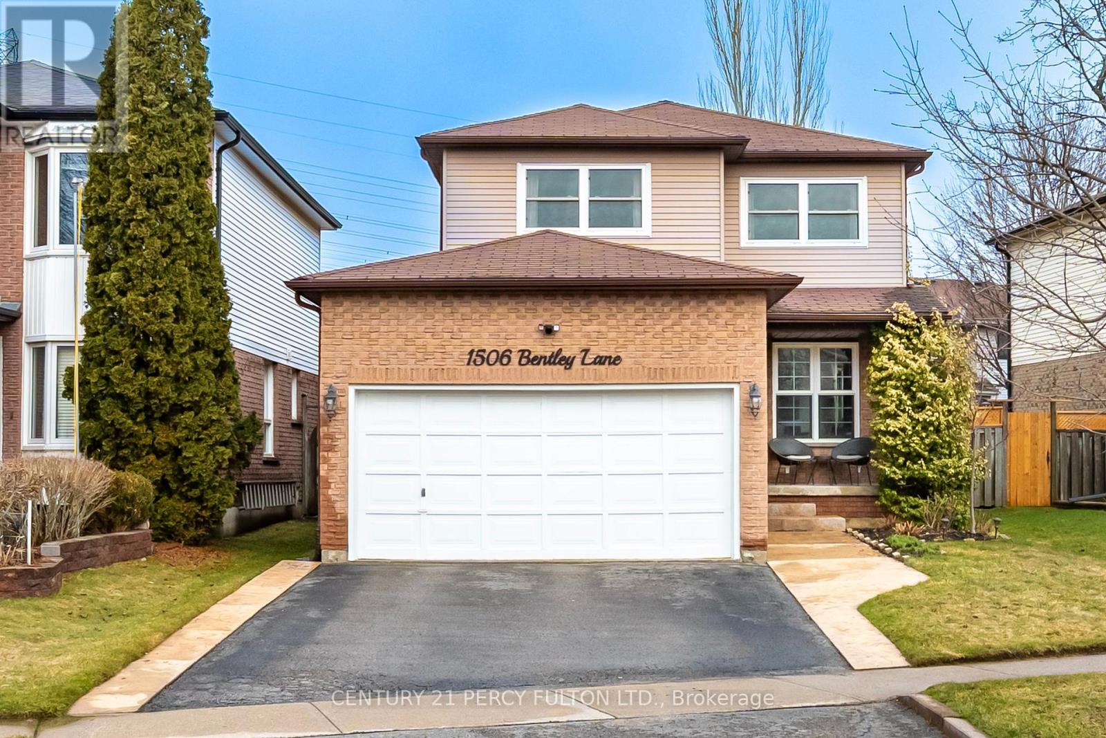 1506 Bentley Lane, Pickering, Ontario  L1X 2M5 - Photo 2 - E12944496