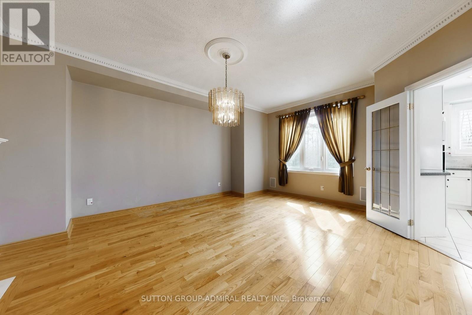 113 Sandcherry Court, Pickering, Ontario  L1V 6V8 - Photo 9 - E12944528