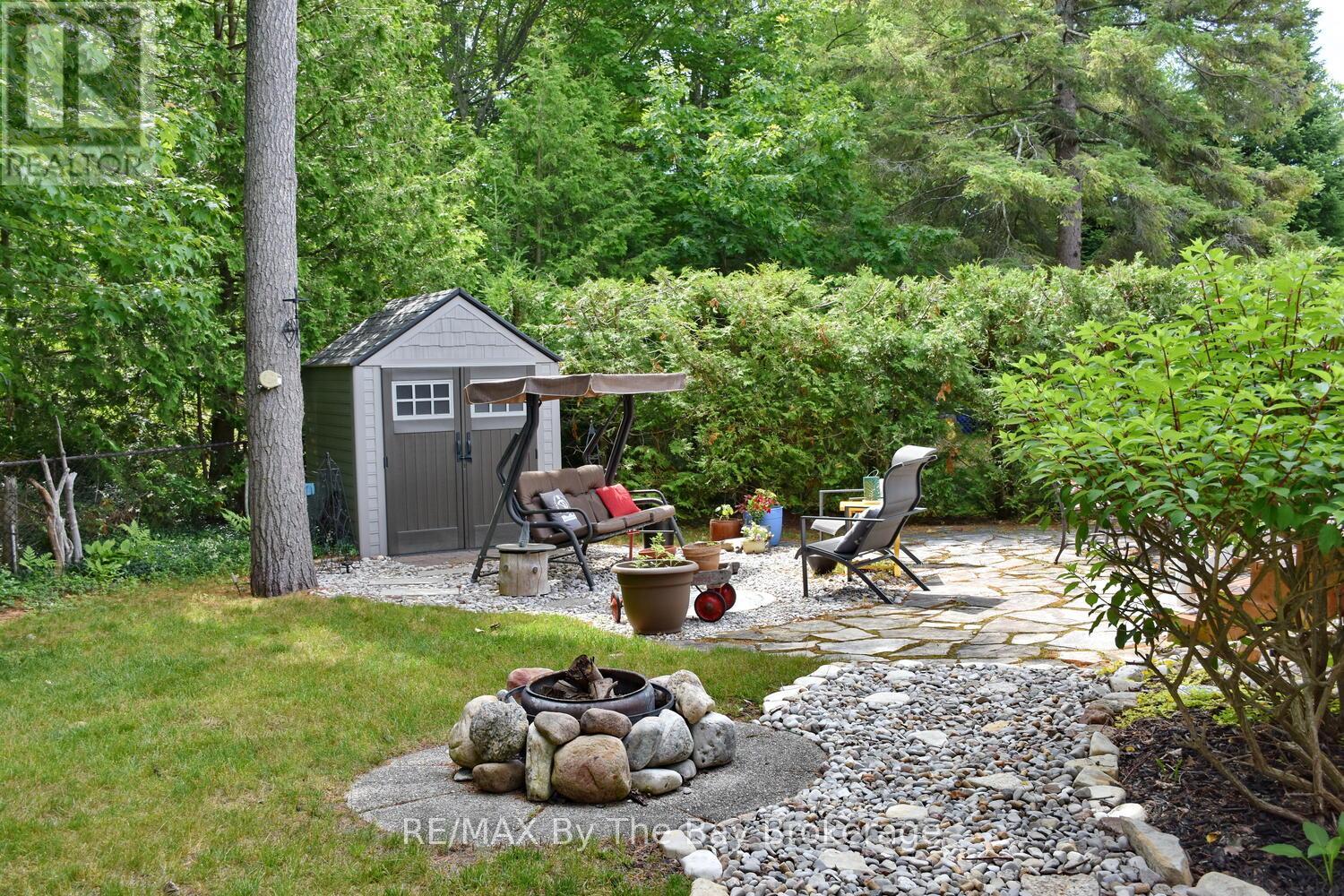 1327 River Road E, Wasaga Beach, Ontario  L9Z 2R7 - Photo 39 - S12941550