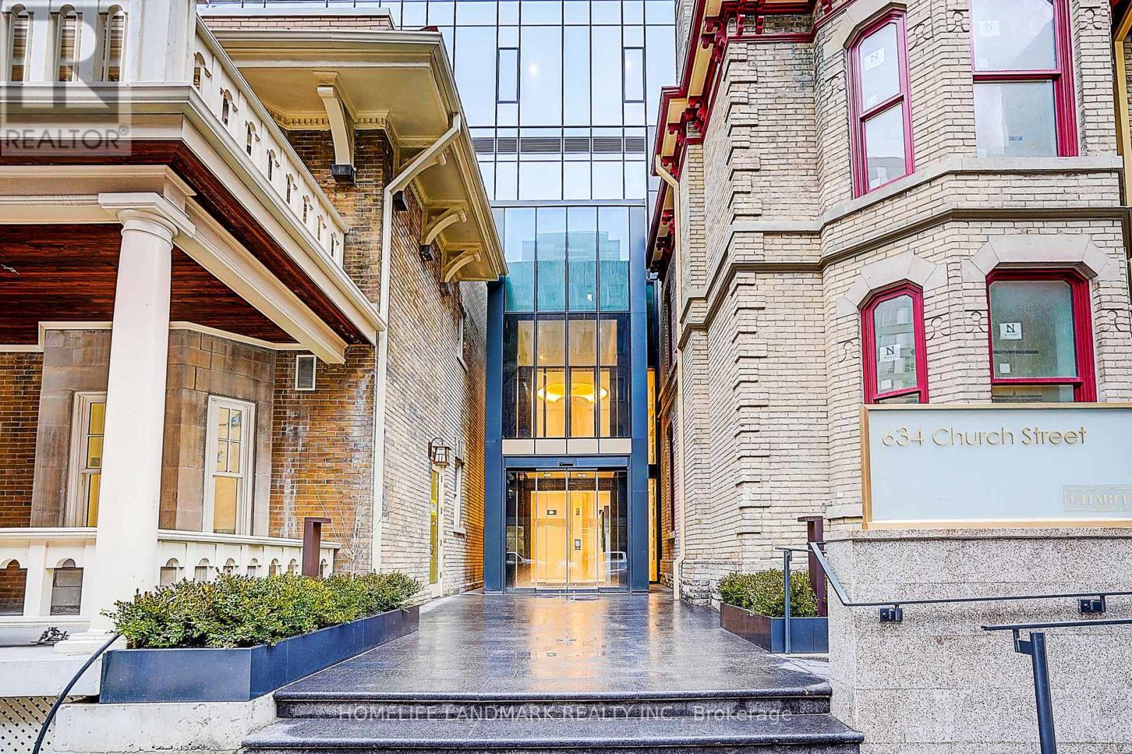 2703 - 634 Church Street, Toronto, Ontario  M4Y 2G3 - Photo 2 - C12910940