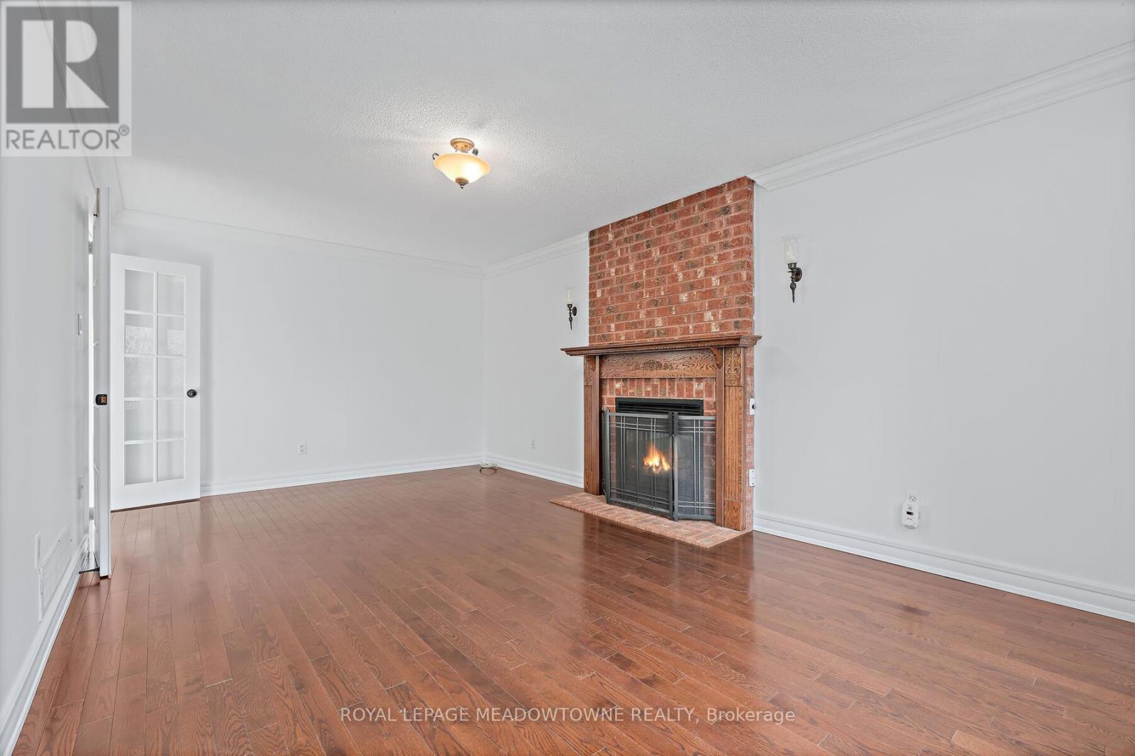 29 Hamilton Crescent, Halton Hills, Ontario  L7G 5K9 - Photo 11 - W12940074