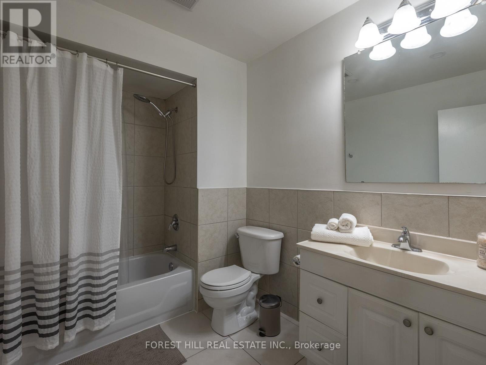 Lower - 596 Woodbridge Avenue, Vaughan, Ontario  L4L 2T7 - Photo 9 - N12944170