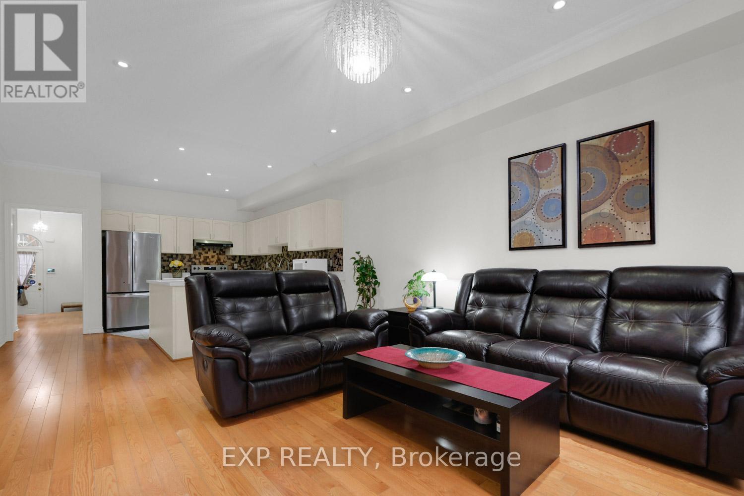 24 Williams Street, Markham, Ontario  L6C 0C2 - Photo 26 - N12944186