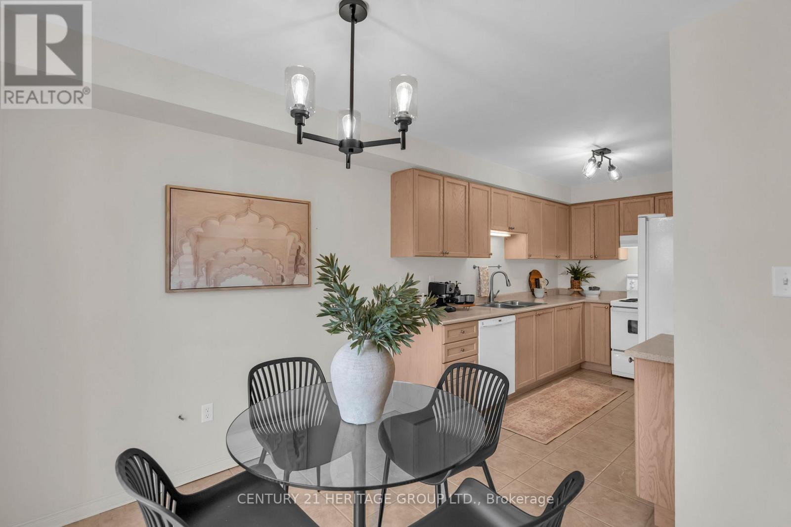 129 Hartford Crescent, Newmarket, Ontario  L3X 2Z4 - Photo 15 - N12944230