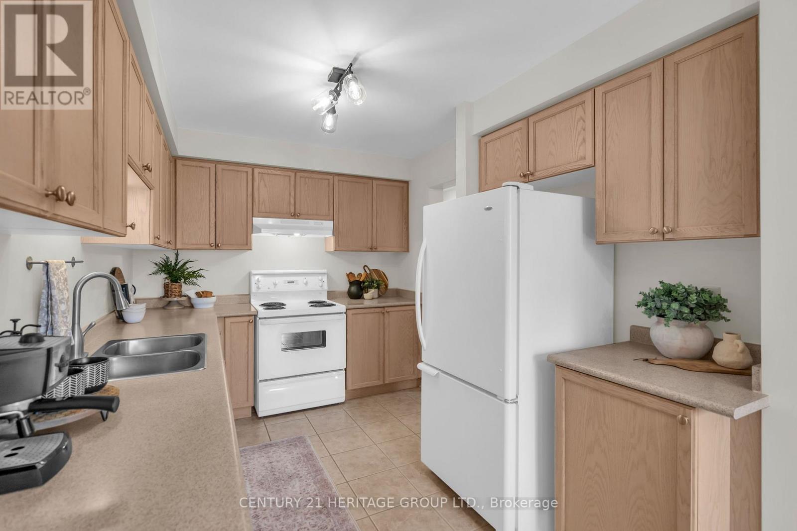 129 Hartford Crescent, Newmarket, Ontario  L3X 2Z4 - Photo 18 - N12944230