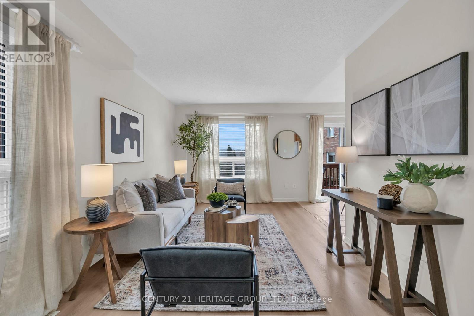 129 Hartford Crescent, Newmarket, Ontario  L3X 2Z4 - Photo 9 - N12944230