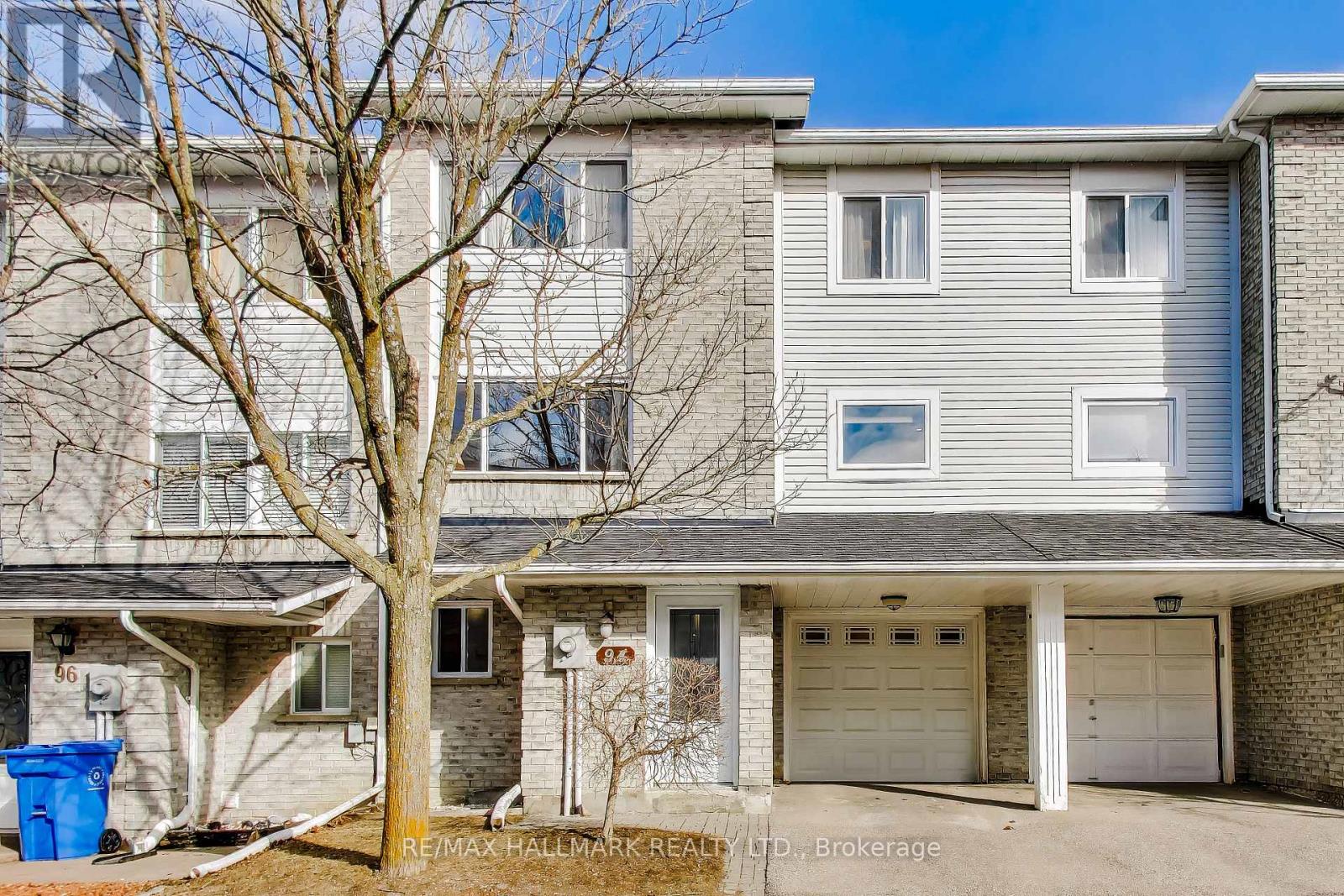 94 WILLIAM CURTIS CIRCLE, Newmarket, Ontario