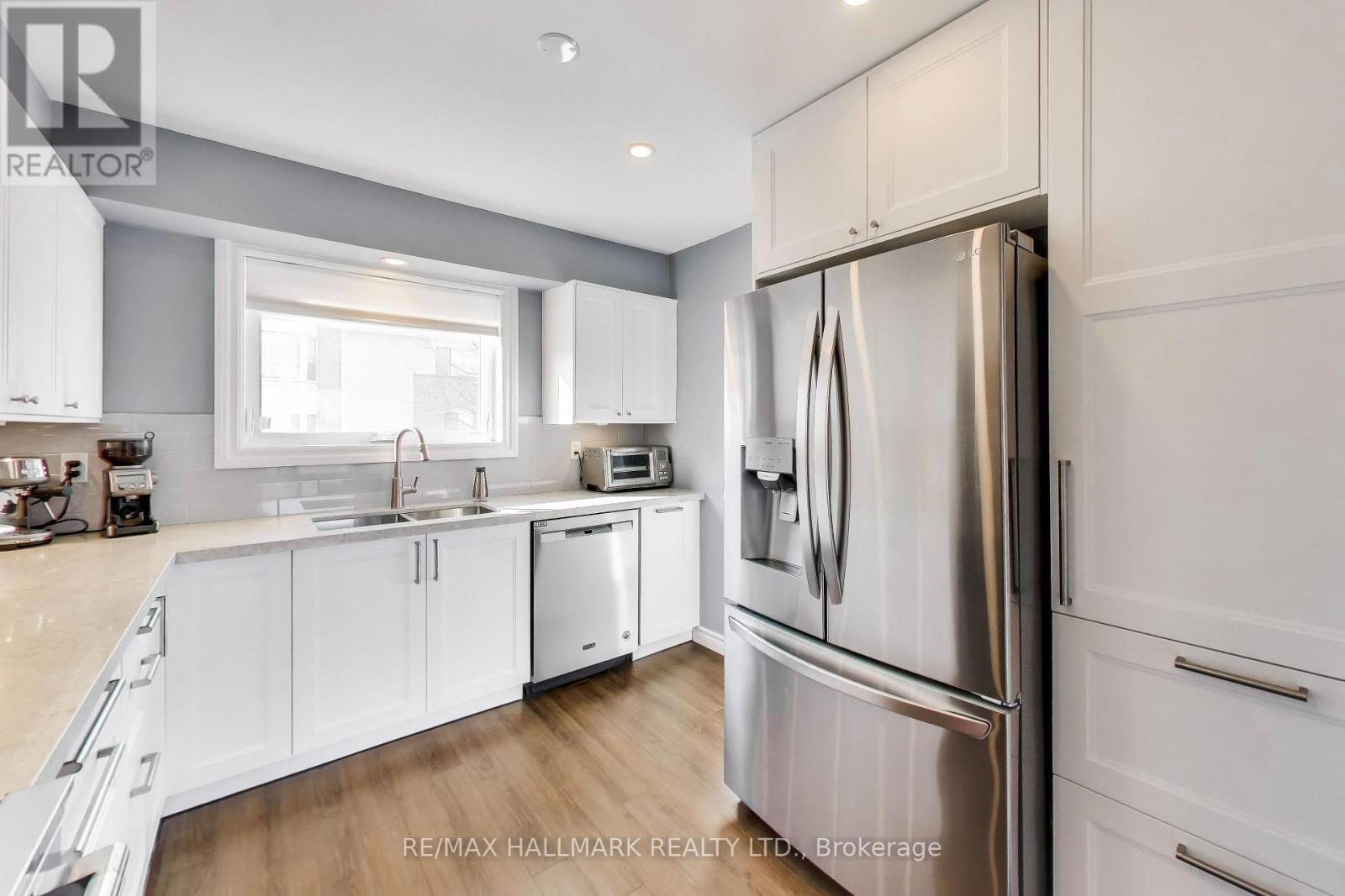 94 William Curtis Circle, Newmarket, Ontario  L3Y 8L6 - Photo 19 - N12944256