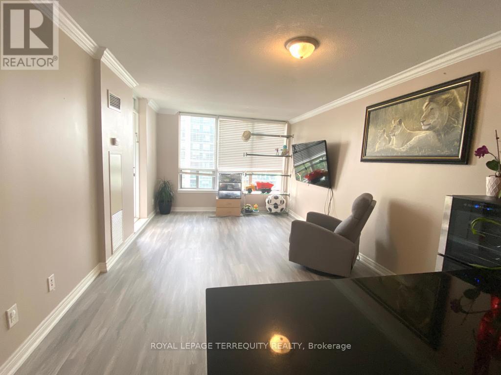 610 - 60 Disera Drive, Vaughan, Ontario  L4J 9G1 - Photo 3 - N12944258