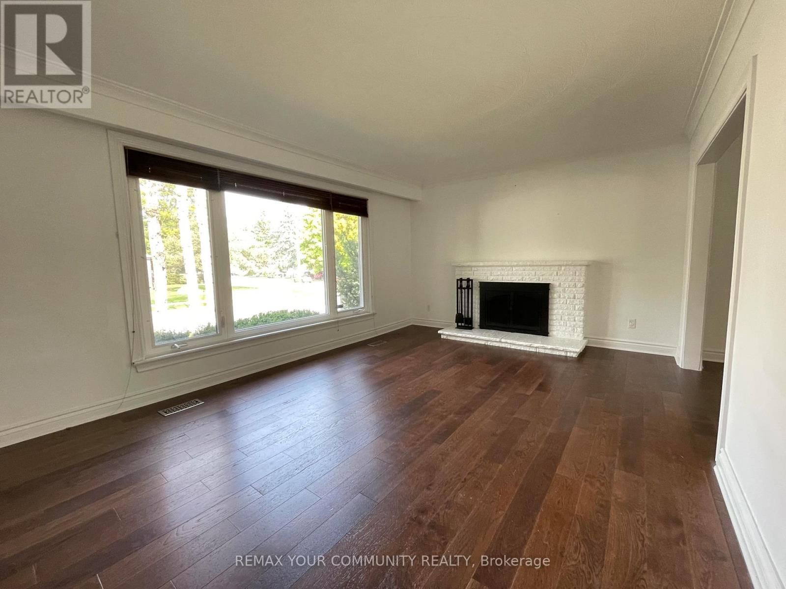 326 Rupert Avenue, Whitchurch-Stouffville, Ontario  L4A 1C9 - Photo 4 - N12944262