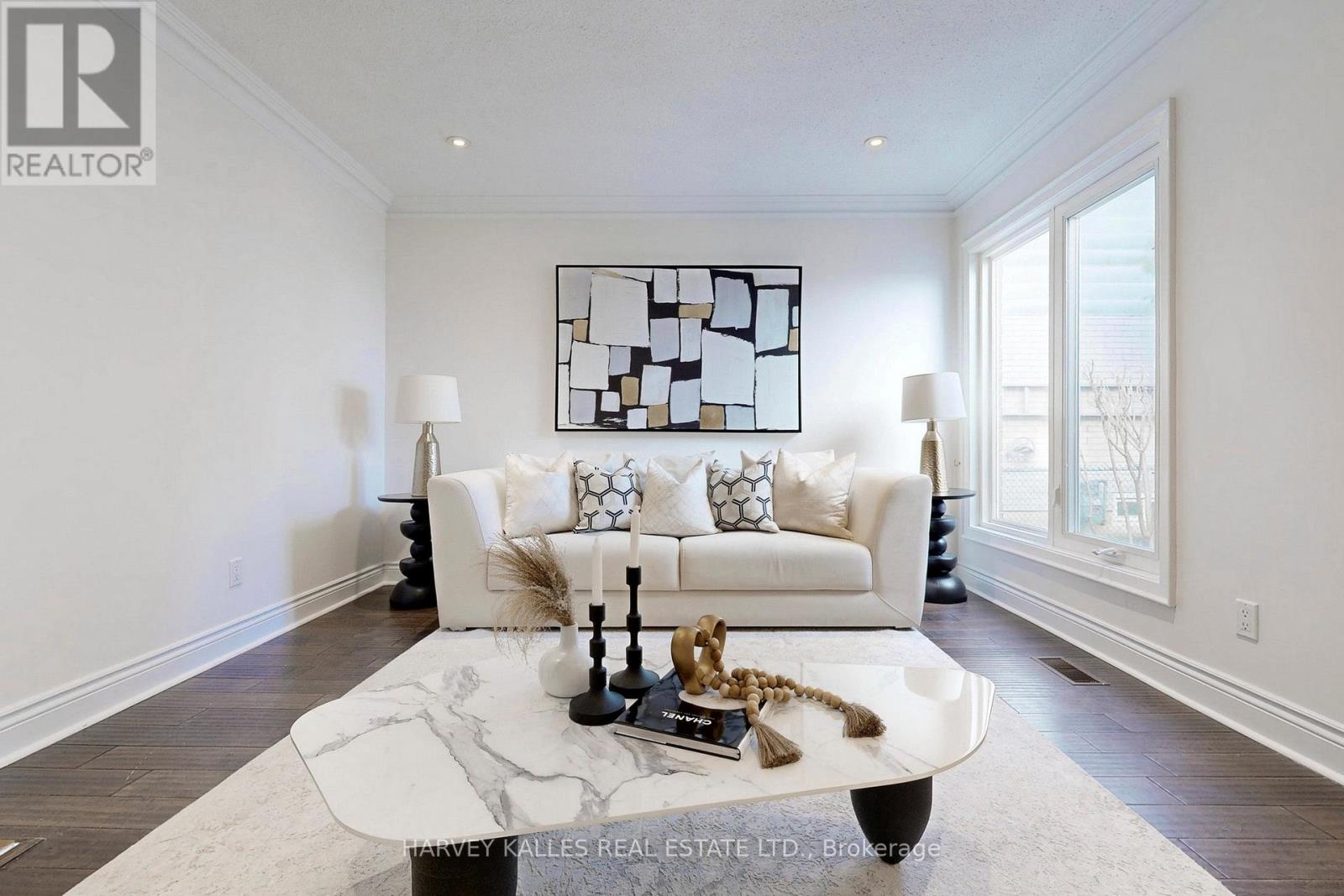 62 Dersingham Crescent, Markham (German Mills), Ontario  L3T 4E8 - Photo 14 - N12944330