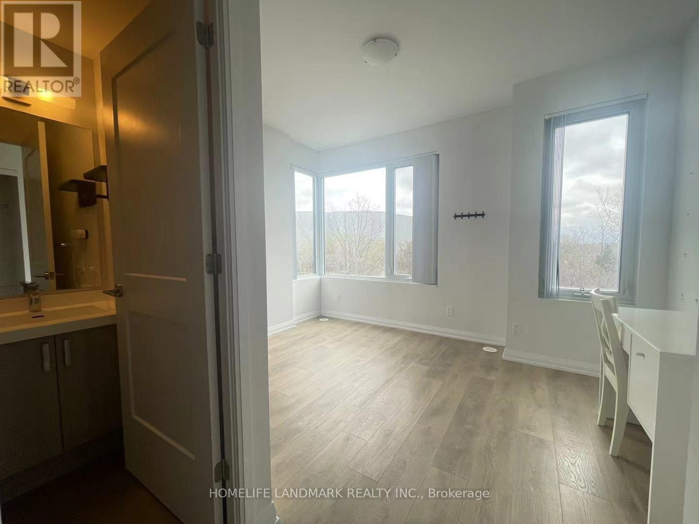 Th 60 - 1060 Portage Parkway E, Vaughan, Ontario  L4K 0K3 - Photo 12 - N12944468