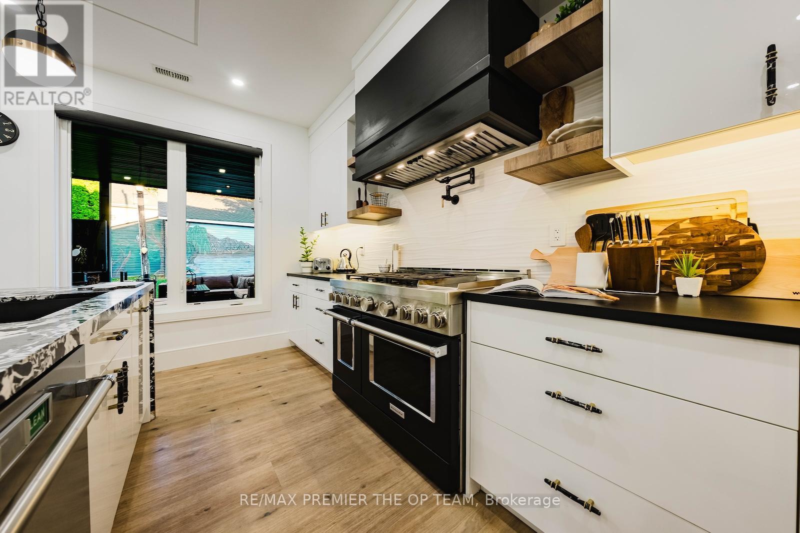 15 Rodcliff Road, New Tecumseth (Tottenham), Ontario  L0G 1W0 - Photo 10 - N12944482