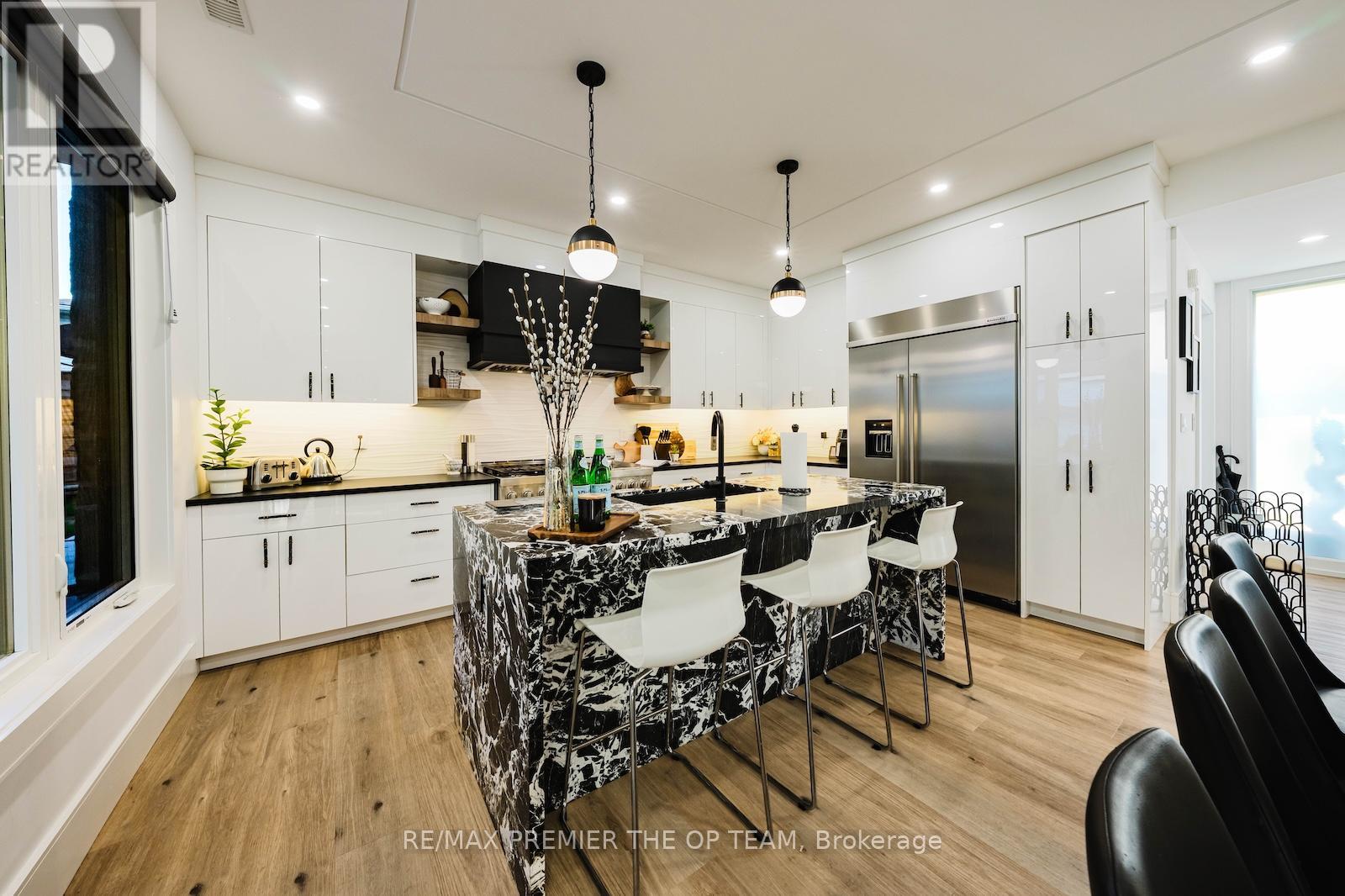 15 Rodcliff Road, New Tecumseth (Tottenham), Ontario  L0G 1W0 - Photo 8 - N12944482