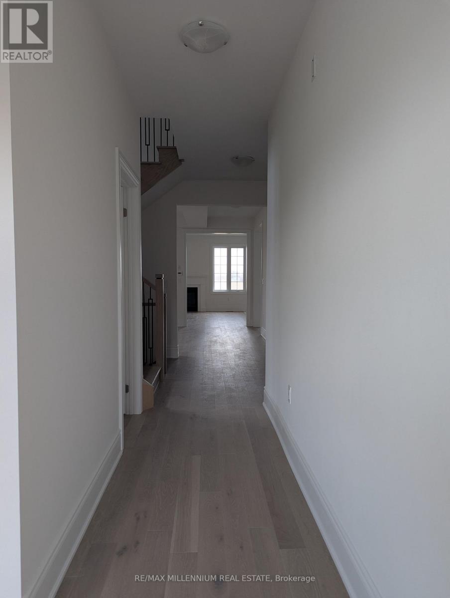 43 Brethet Heights, New Tecumseth, Ontario  L0G 1A0 - Photo 2 - N12944546