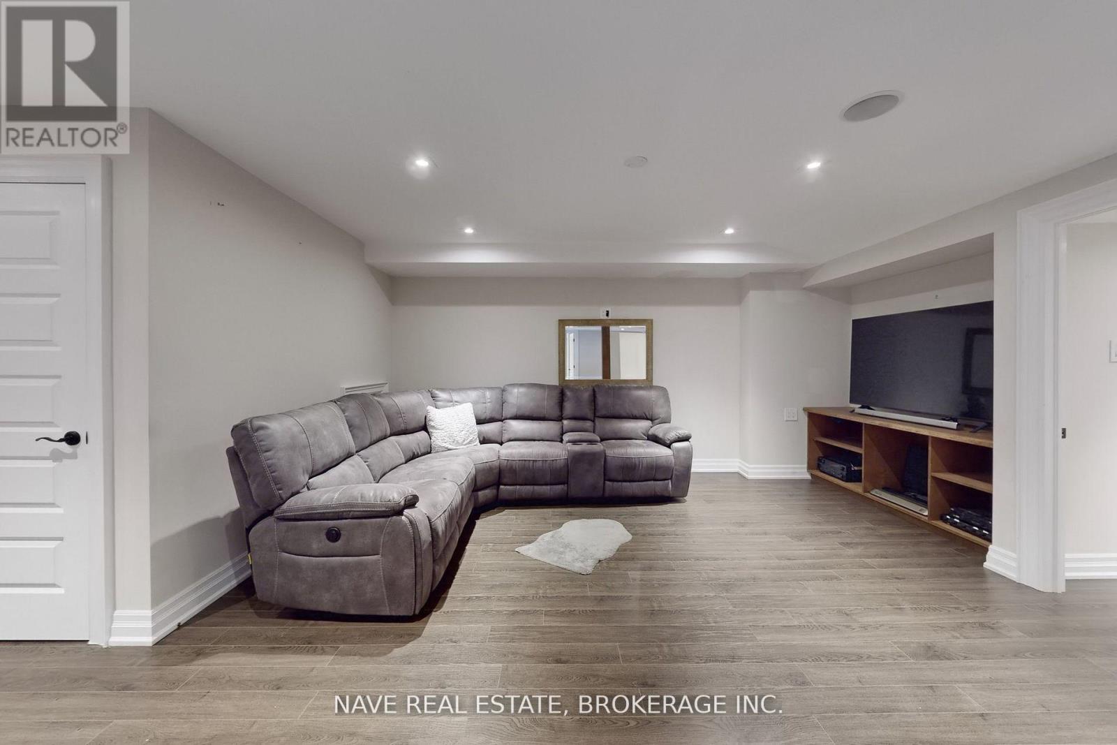 63 Elderberry Trail, Aurora, Ontario  L4G 6X1 - Photo 24 - N12944624