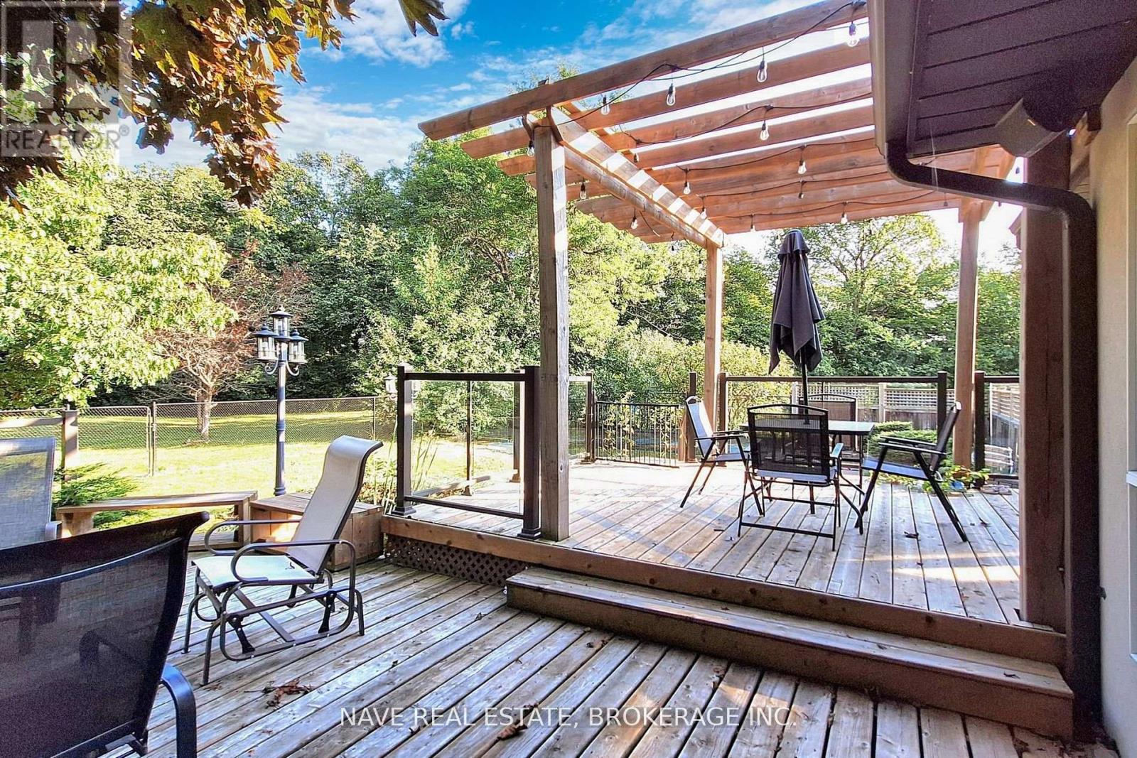 63 Elderberry Trail, Aurora, Ontario  L4G 6X1 - Photo 30 - N12944624