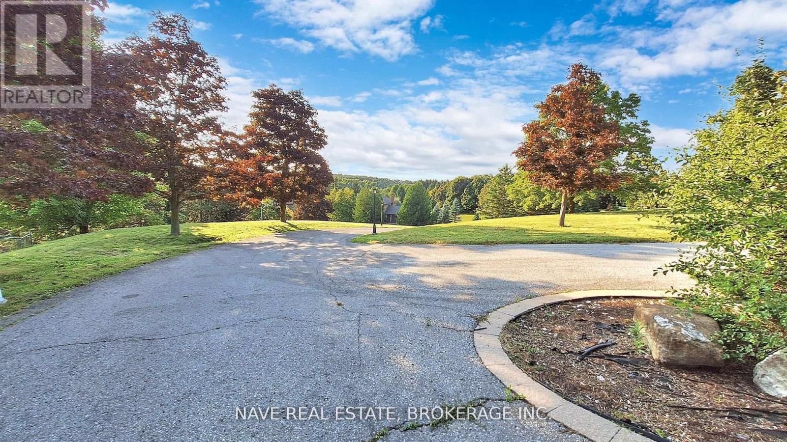 63 Elderberry Trail, Aurora, Ontario  L4G 6X1 - Photo 35 - N12944624