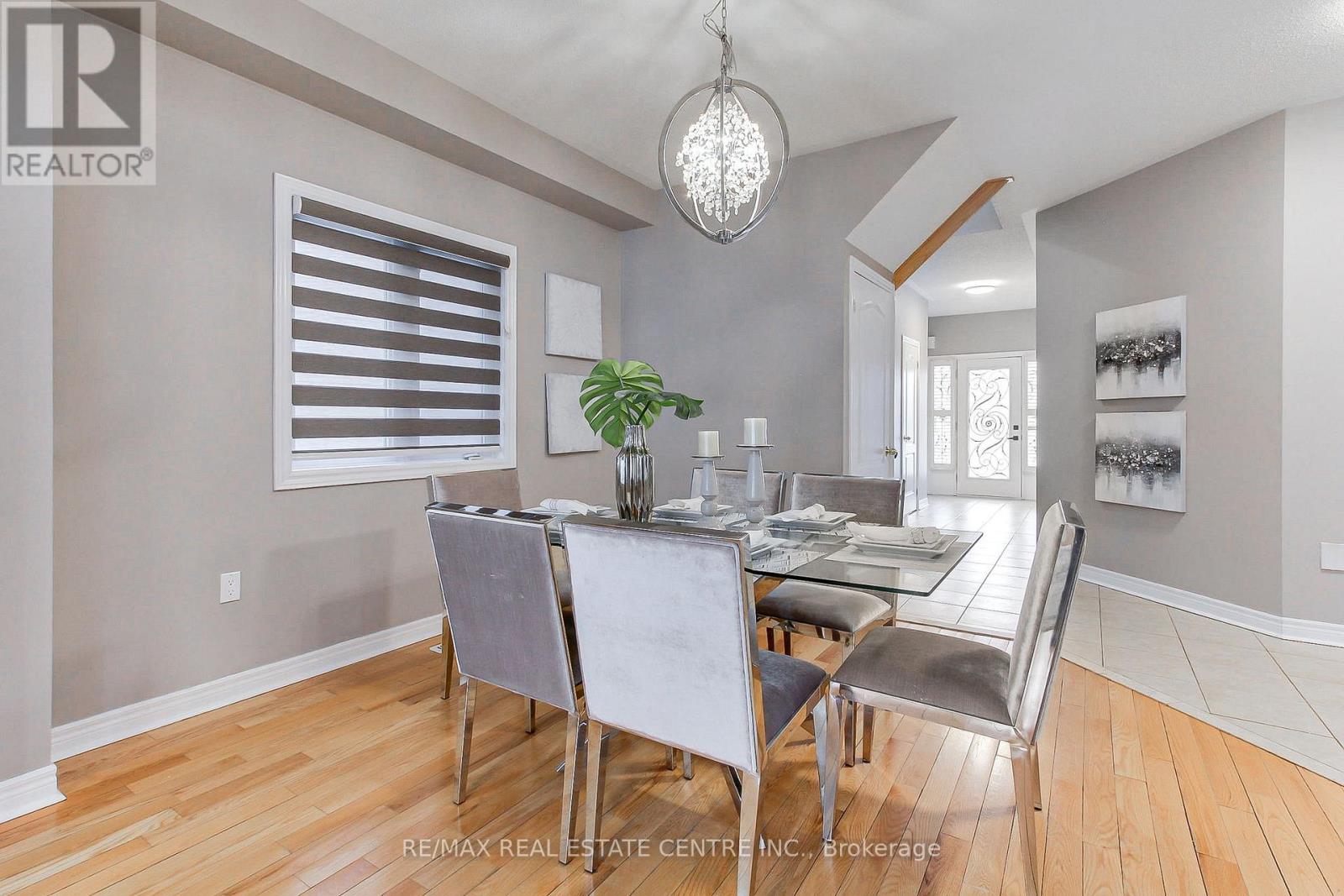 54 Woodbury Crescent, Newmarket (Summerhill Estates), Ontario  L3X 2V5 - Photo 11 - N12944628