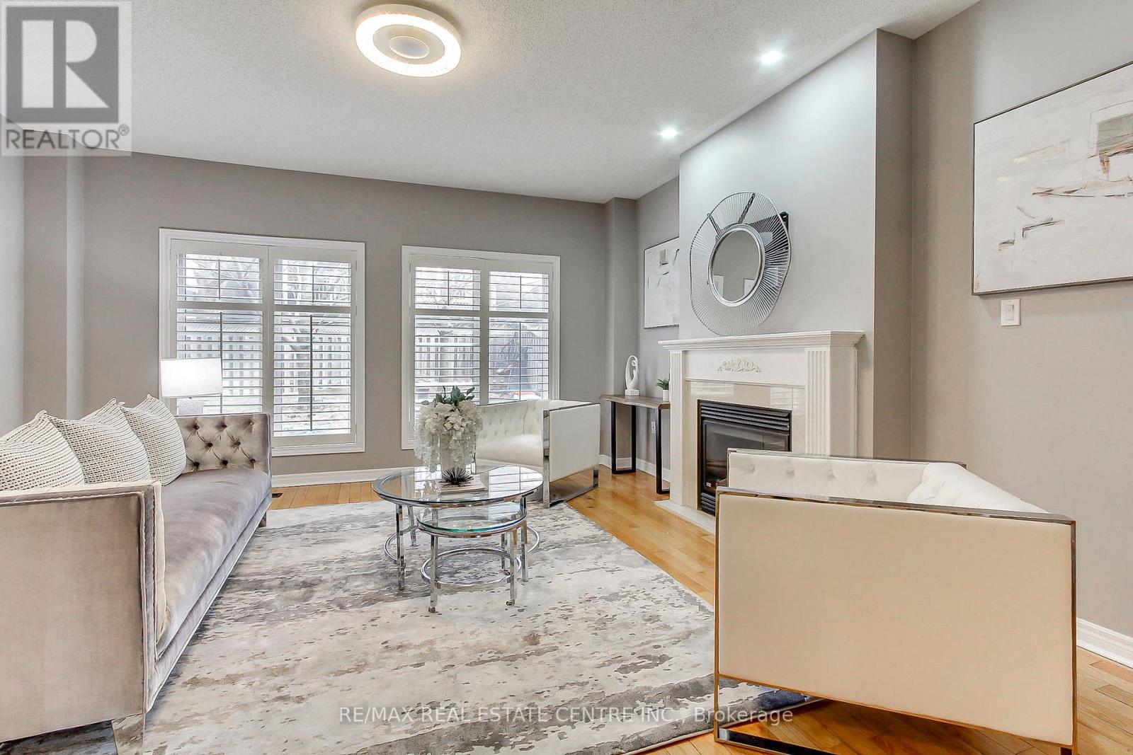 54 Woodbury Crescent, Newmarket (Summerhill Estates), Ontario  L3X 2V5 - Photo 20 - N12944628