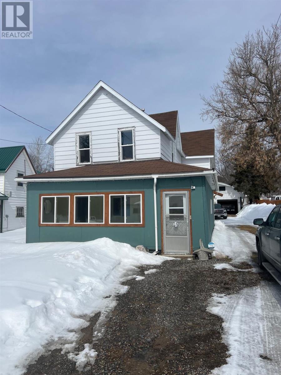 18 Maple St, Thessalon, Ontario  P0R 1L0 - Photo 2 - SM260582