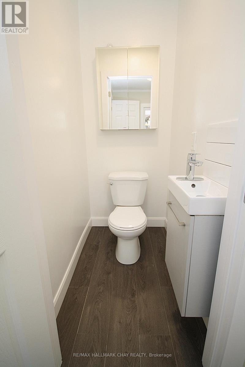 4064 Ash Crescent, Severn, Ontario  L3V 6H4 - Photo 18 - S12944260