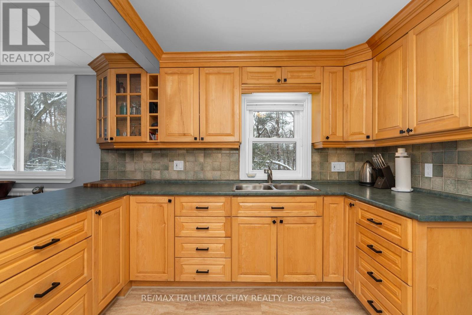 3324 Penetanguishene Road, Oro-Medonte, Ontario  L4M 4Y8 - Photo 7 - S12944396