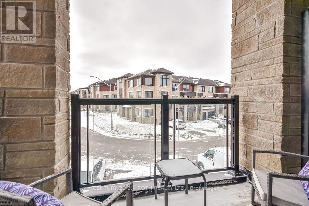 104 Blue Forest Crescent, Barrie, Ontario  L9J 0N7 - Photo 8 - S12944570