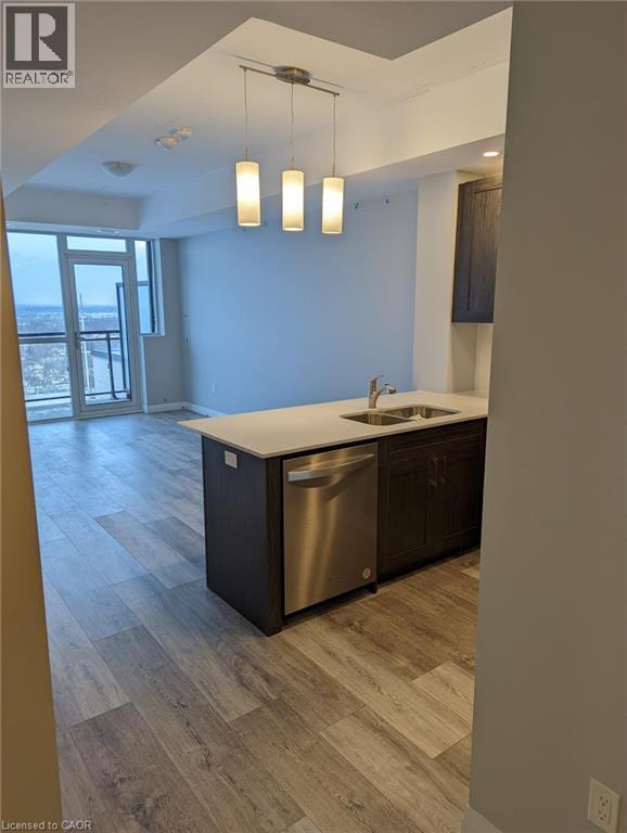 60 Charles Street W Unit# 2512, Kitchener, Ontario  N2G 0C9 - Photo 4 - 40816325